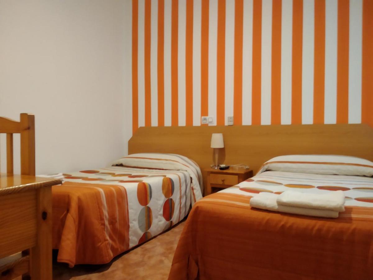 Pension Dominguez Мадрид Экстерьер фото