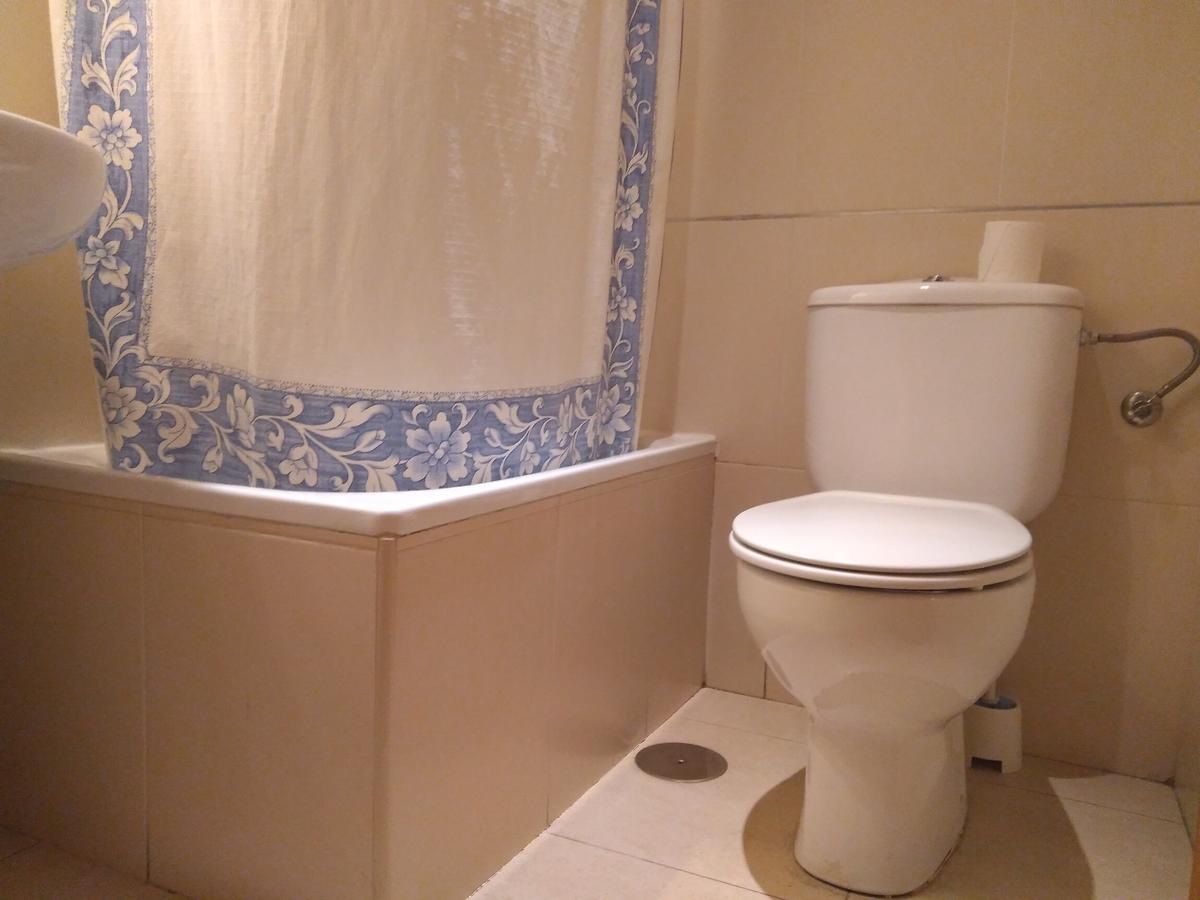 Pension Dominguez Мадрид Экстерьер фото